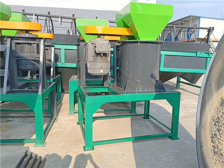 有机肥立式双斗粉碎机,酒糟,豆渣,中药渣,鸡粪羊粪处理破碎机设备