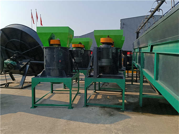 有机肥立式双斗粉碎机,酒糟,豆渣,中药渣,鸡粪羊粪处理破碎机设备