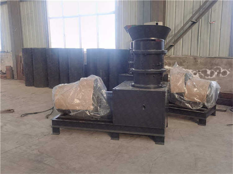 牛粪秸秆平模挤压造粒机 大型平模挤压制粒设备 鸡粪颗粒机