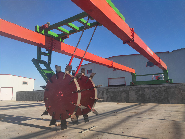 大跨度腐熟堆肥设备 粪便翻耙酒槽发酵深度翻堆机 轮盘翻抛机